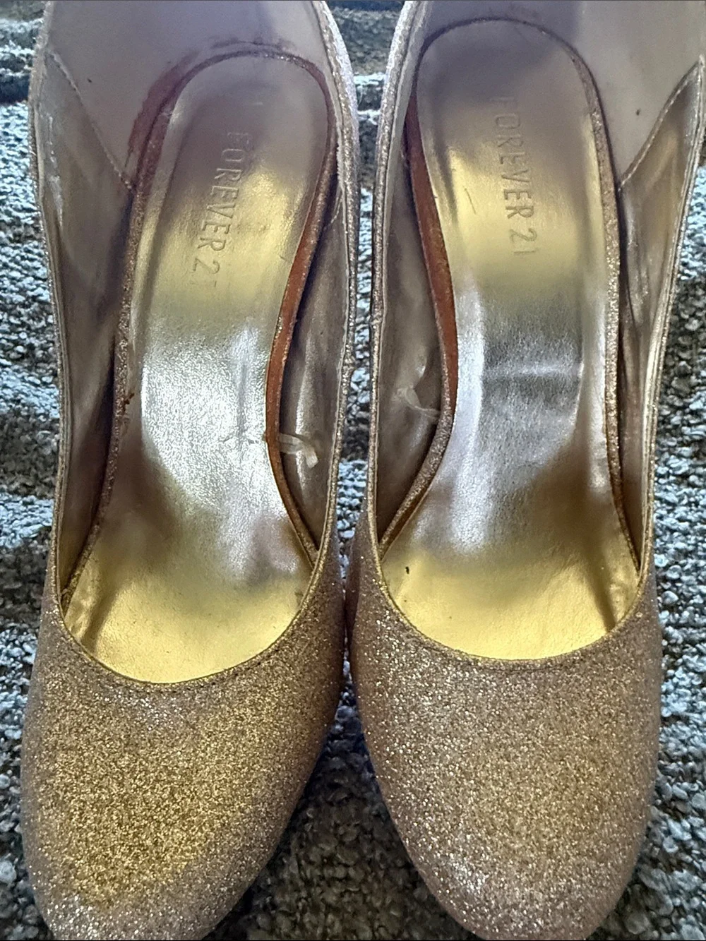 Forever 21 Glitter Platform Pumps in Gold